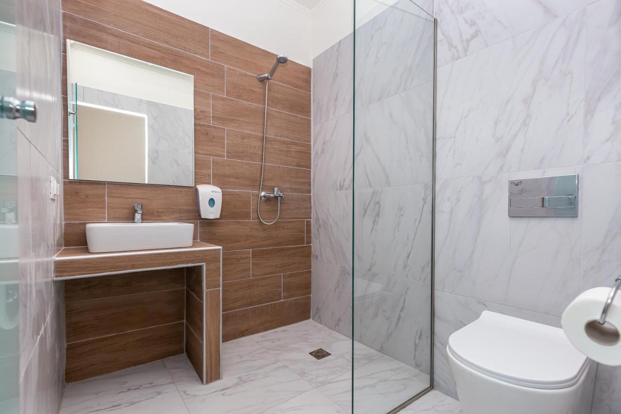 Aqua Luxury Suites By Estia Roda  Exterior photo