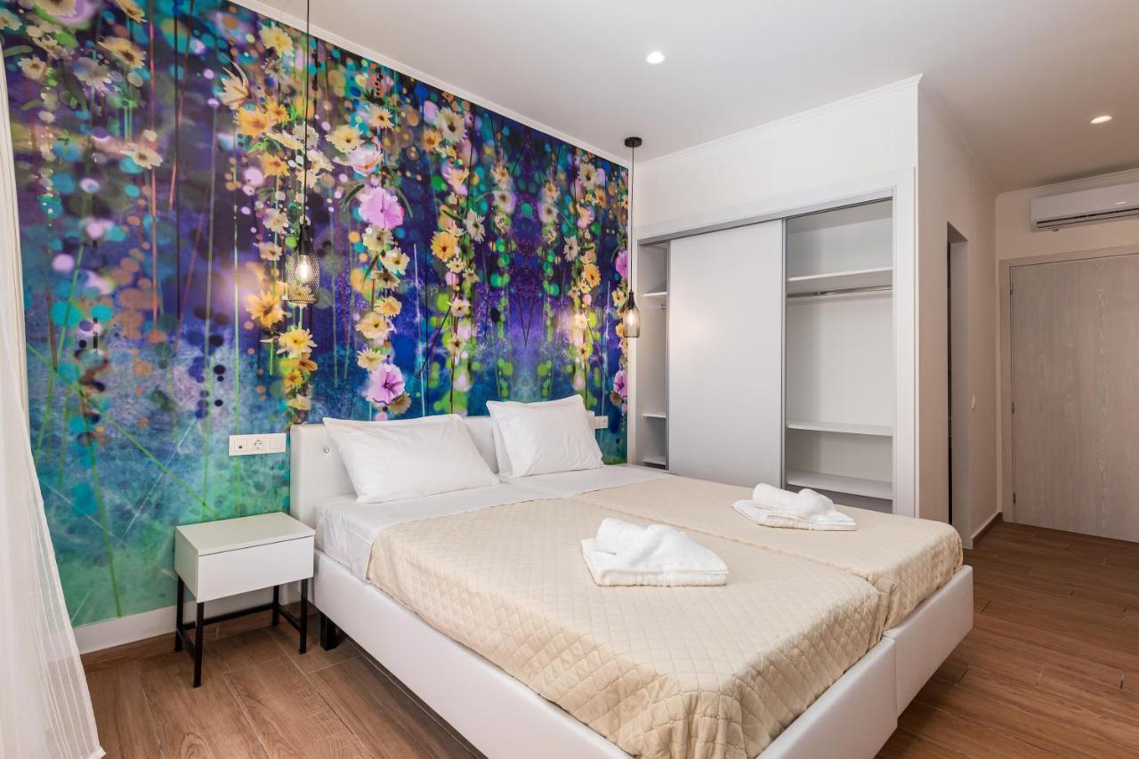 Aqua Luxury Suites By Estia Roda  Exterior photo